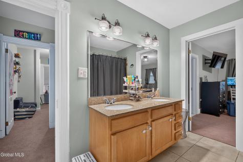 79 Maple Avenue Voorheesville NY 12186
