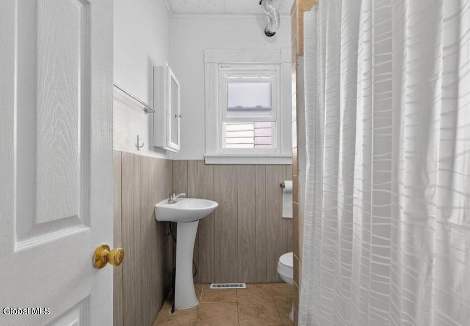 1857 Foster Avenue Schenectady NY 12308