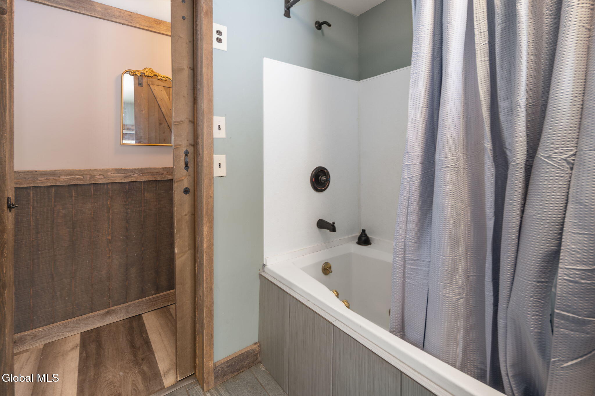 2996 Ny-145 Preston Hollow NY 12469