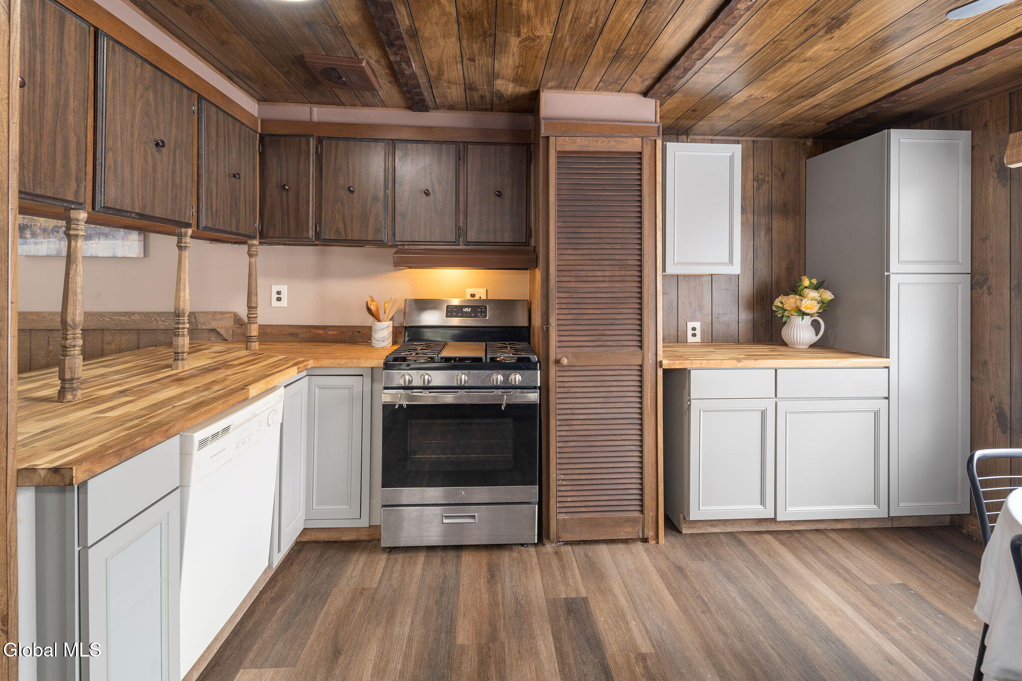 2996 Ny-145 Preston Hollow NY 12469