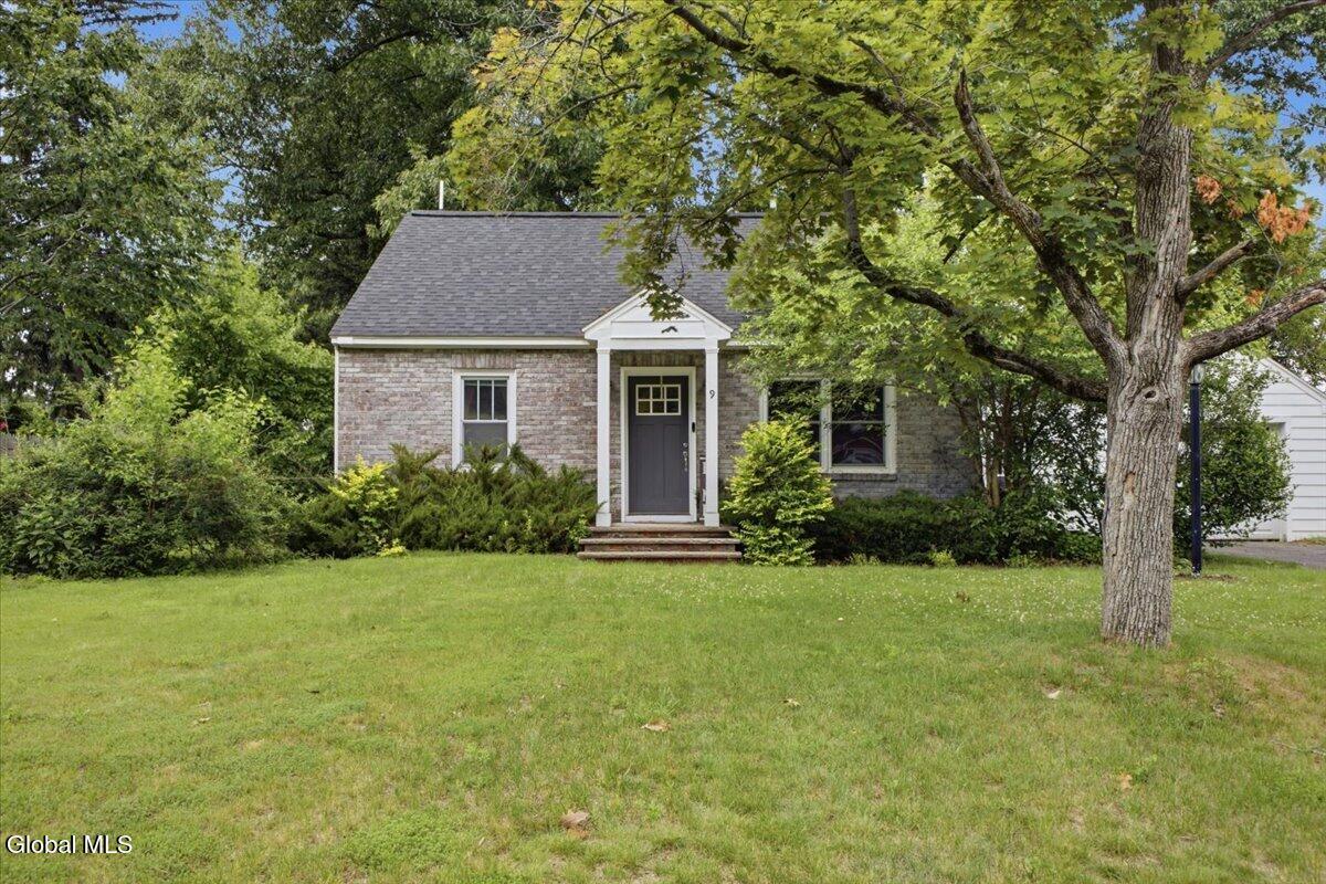 9 Sumter Avenue Guilderland NY 12203