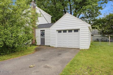 9 Sumter Avenue Guilderland NY 12203
