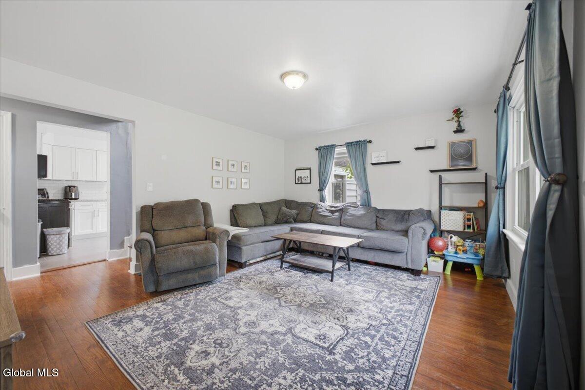 9 Sumter Avenue Guilderland NY 12203