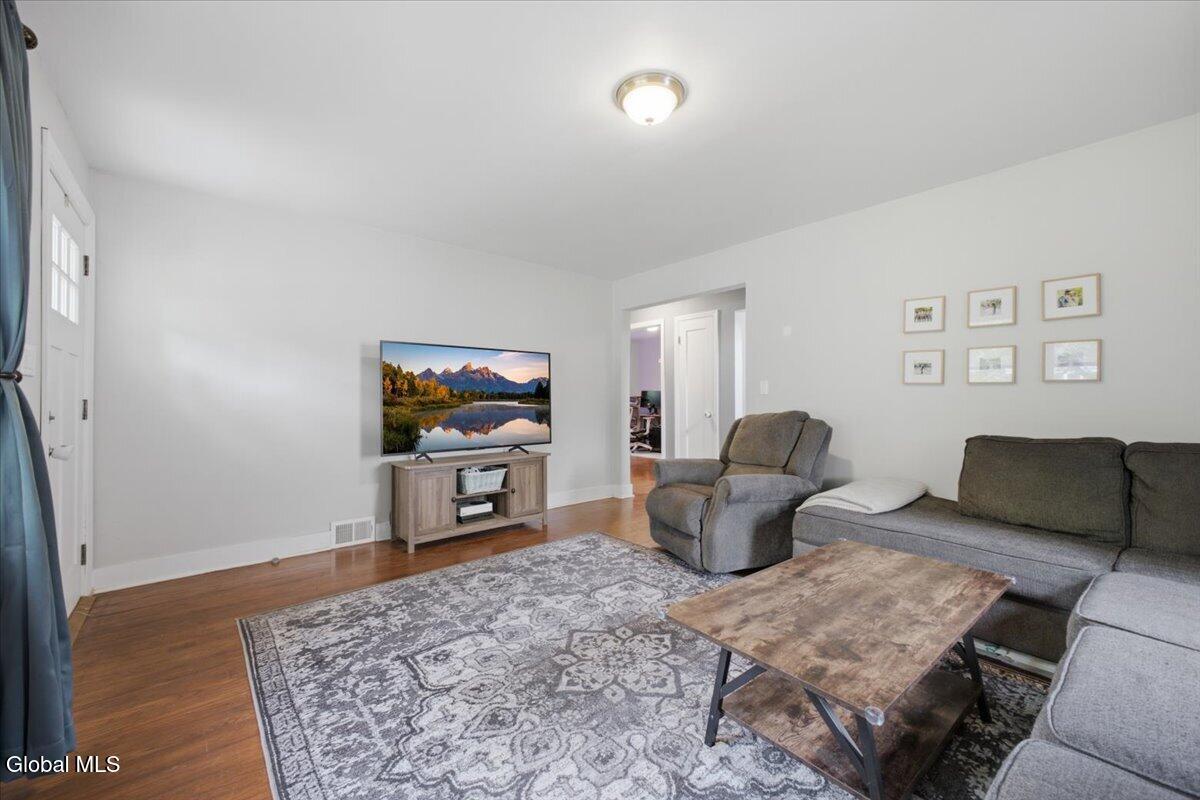9 Sumter Avenue Guilderland NY 12203