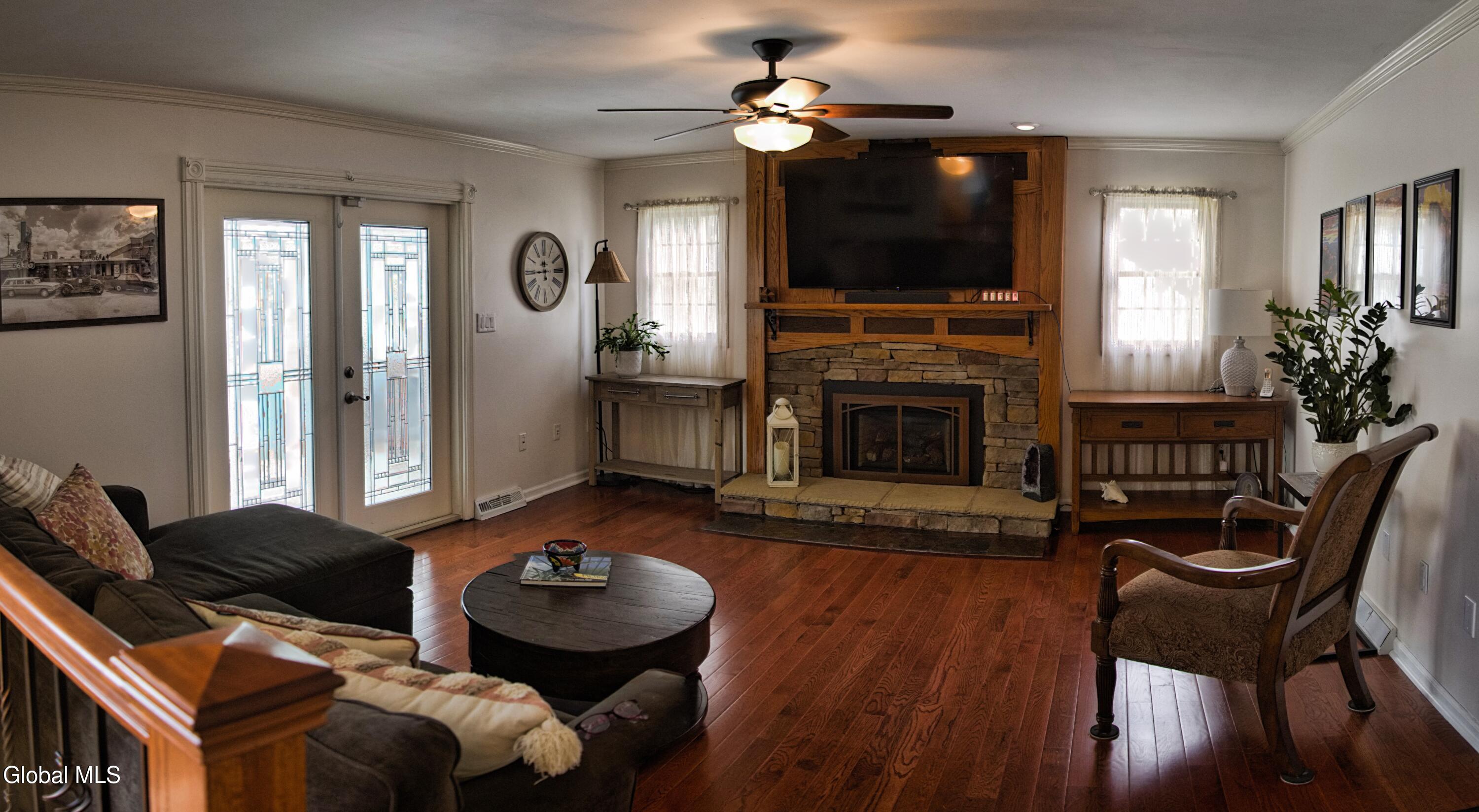 9 Hopeful Lane Gansevoort NY 12831