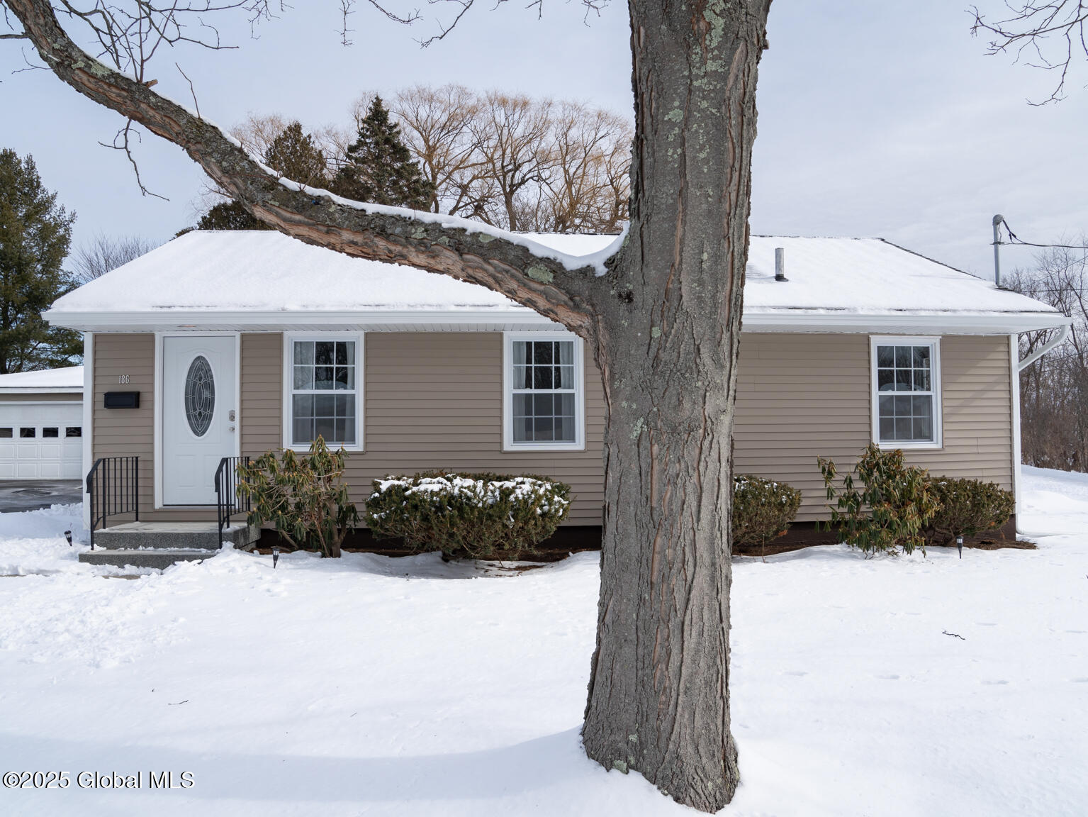 186 Berkley Avenue Cohoes NY 12047