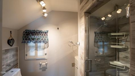 3 Lakeshore Drive Wynantskill NY 12198