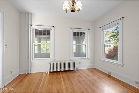 70 Pinewood Avenue Albany NY 12208