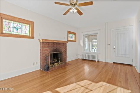 70 Pinewood Avenue Albany NY 12208