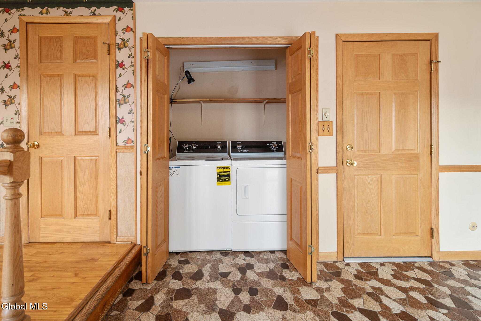 14 Ledgewood Drive Albany NY 12205