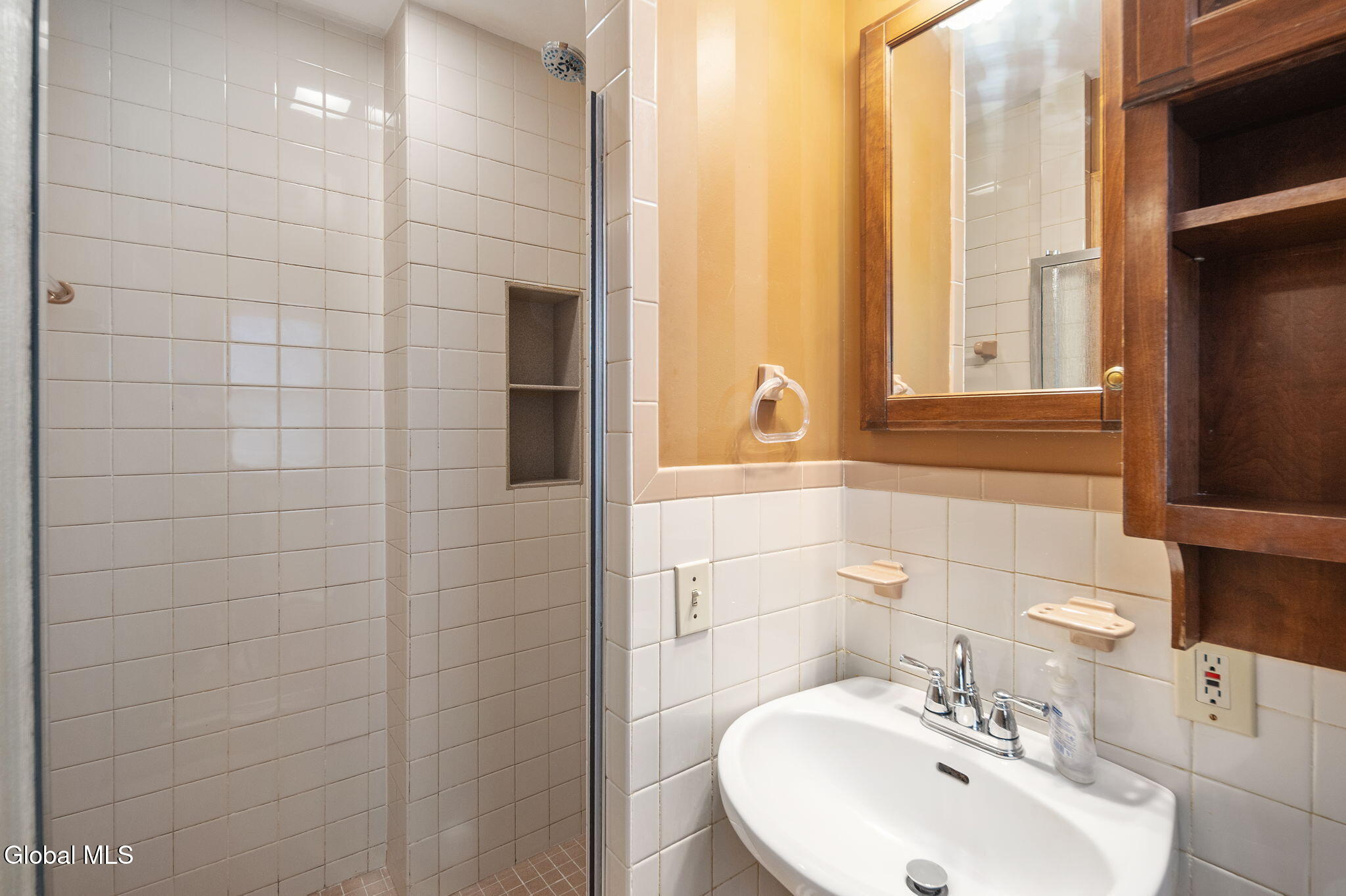 14 Ledgewood Drive Albany NY 12205