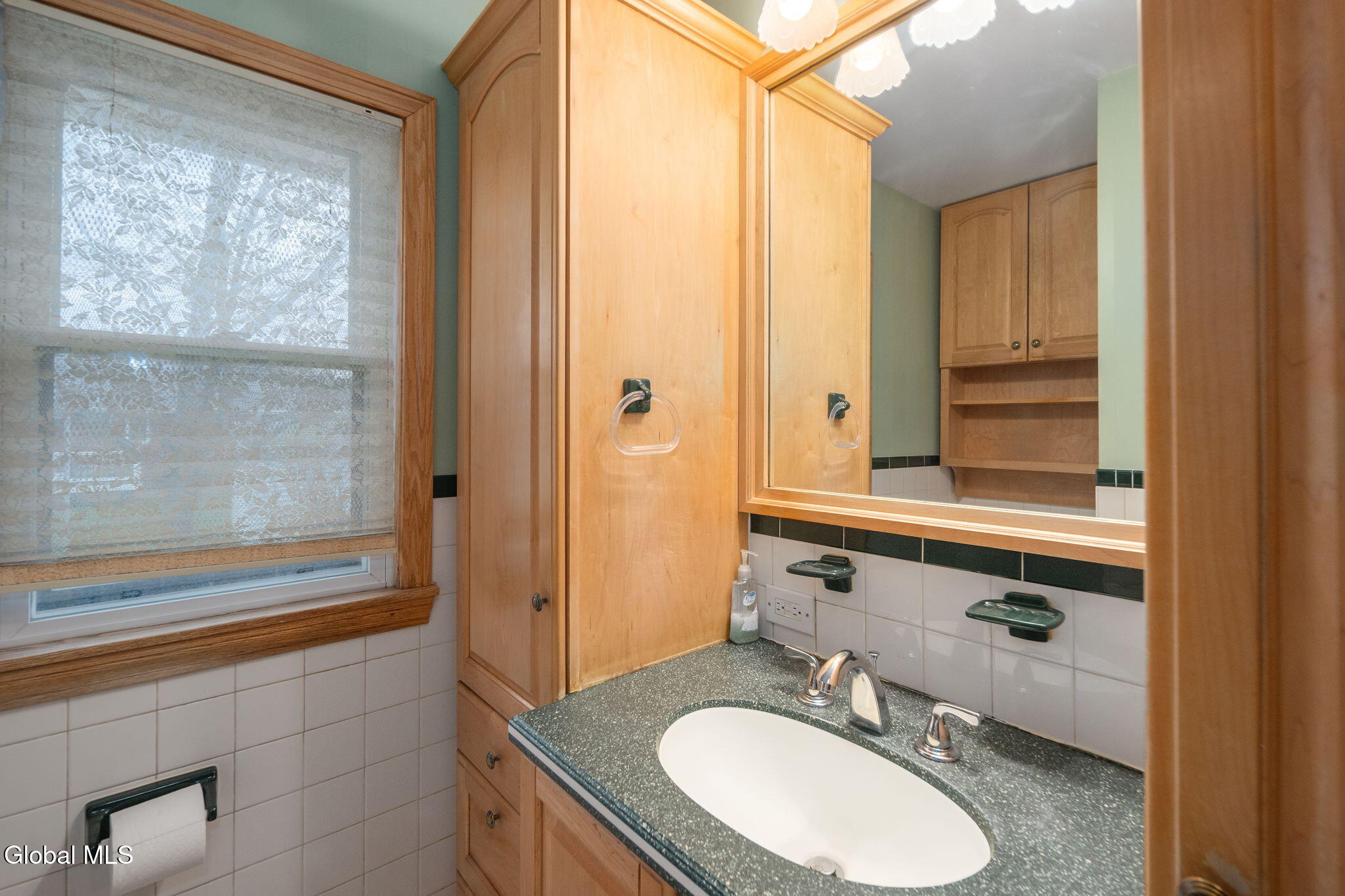 14 Ledgewood Drive Albany NY 12205
