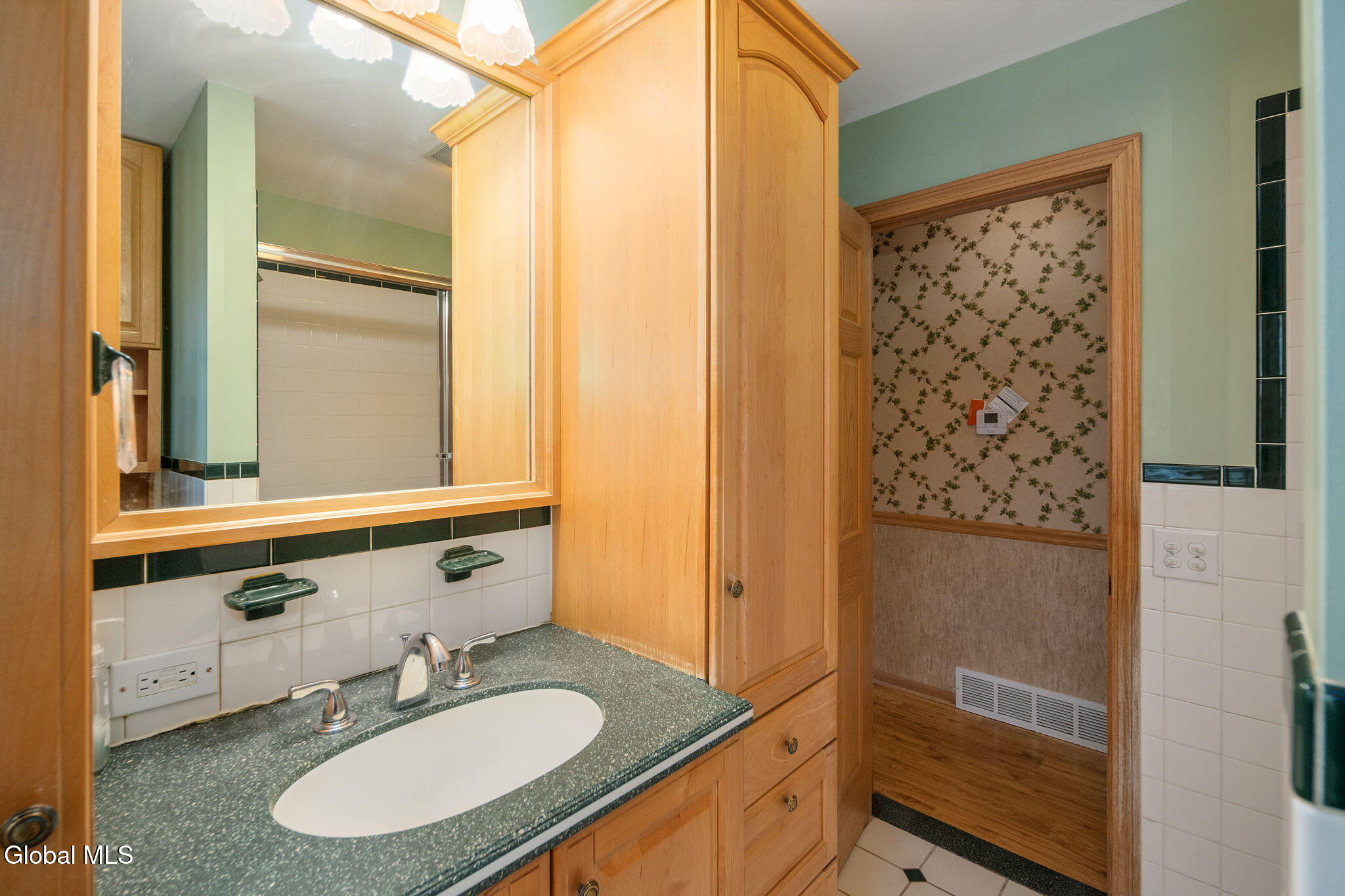 14 Ledgewood Drive Albany NY 12205