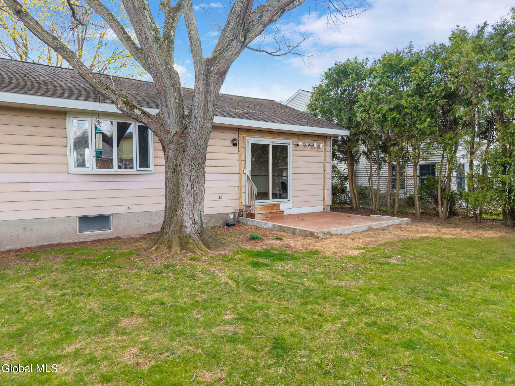 14 Ledgewood Drive Albany NY 12205