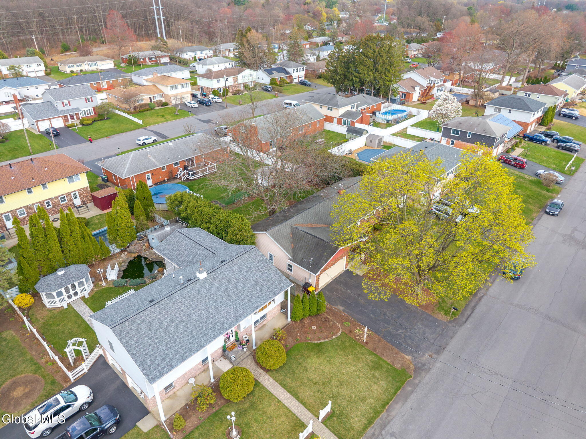 14 Ledgewood Drive Albany NY 12205