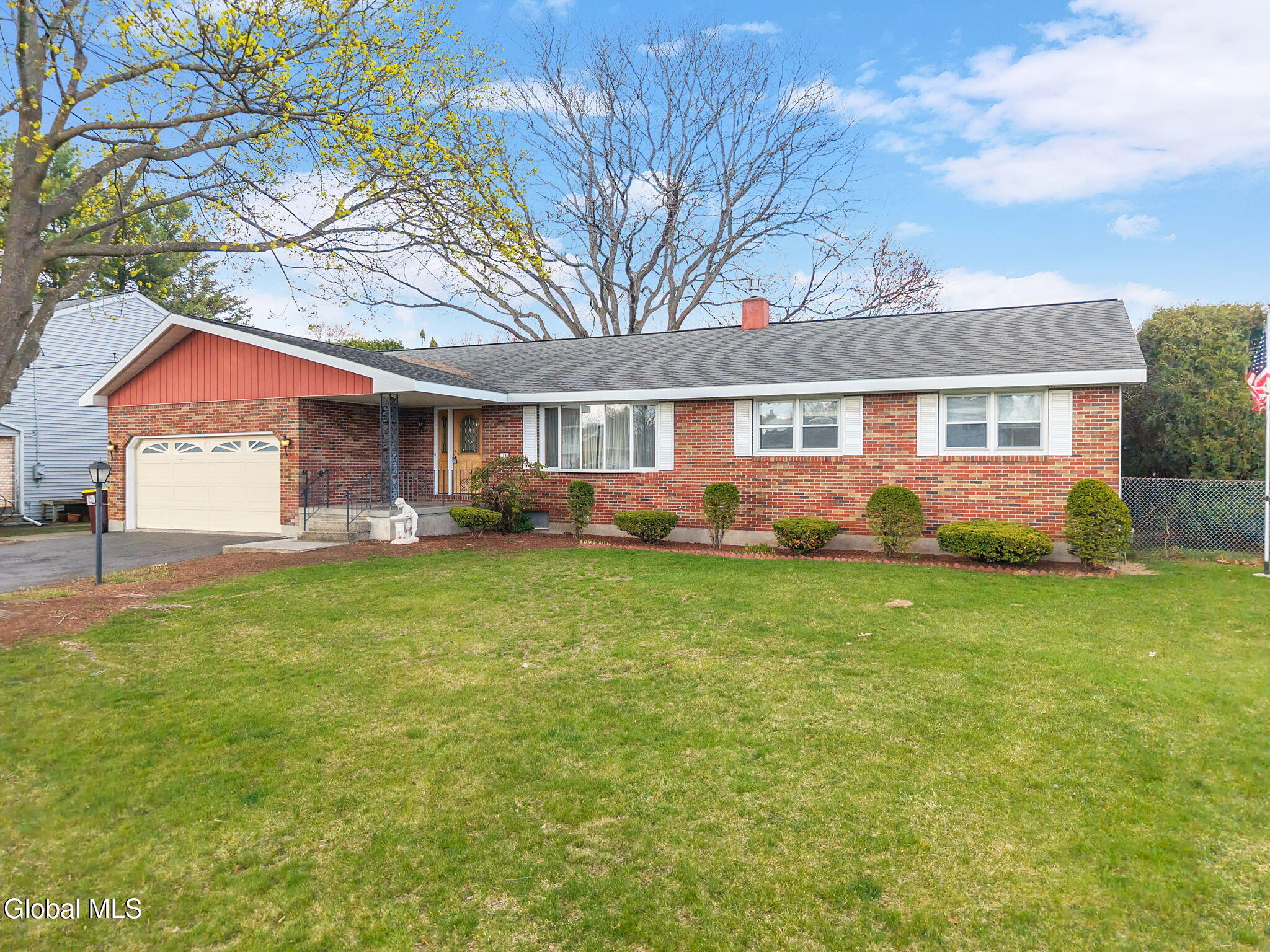 14 Ledgewood Drive Albany NY 12205