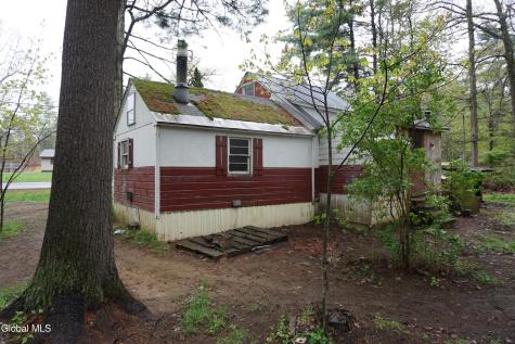 8 Scout Road Gansevoort NY 12831