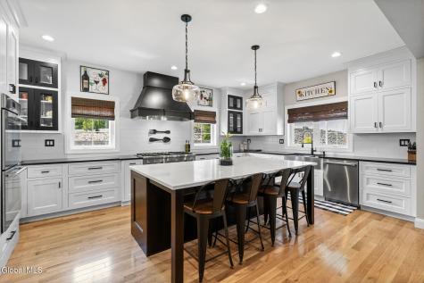 1 Londonderry Way Colonie NY 12309