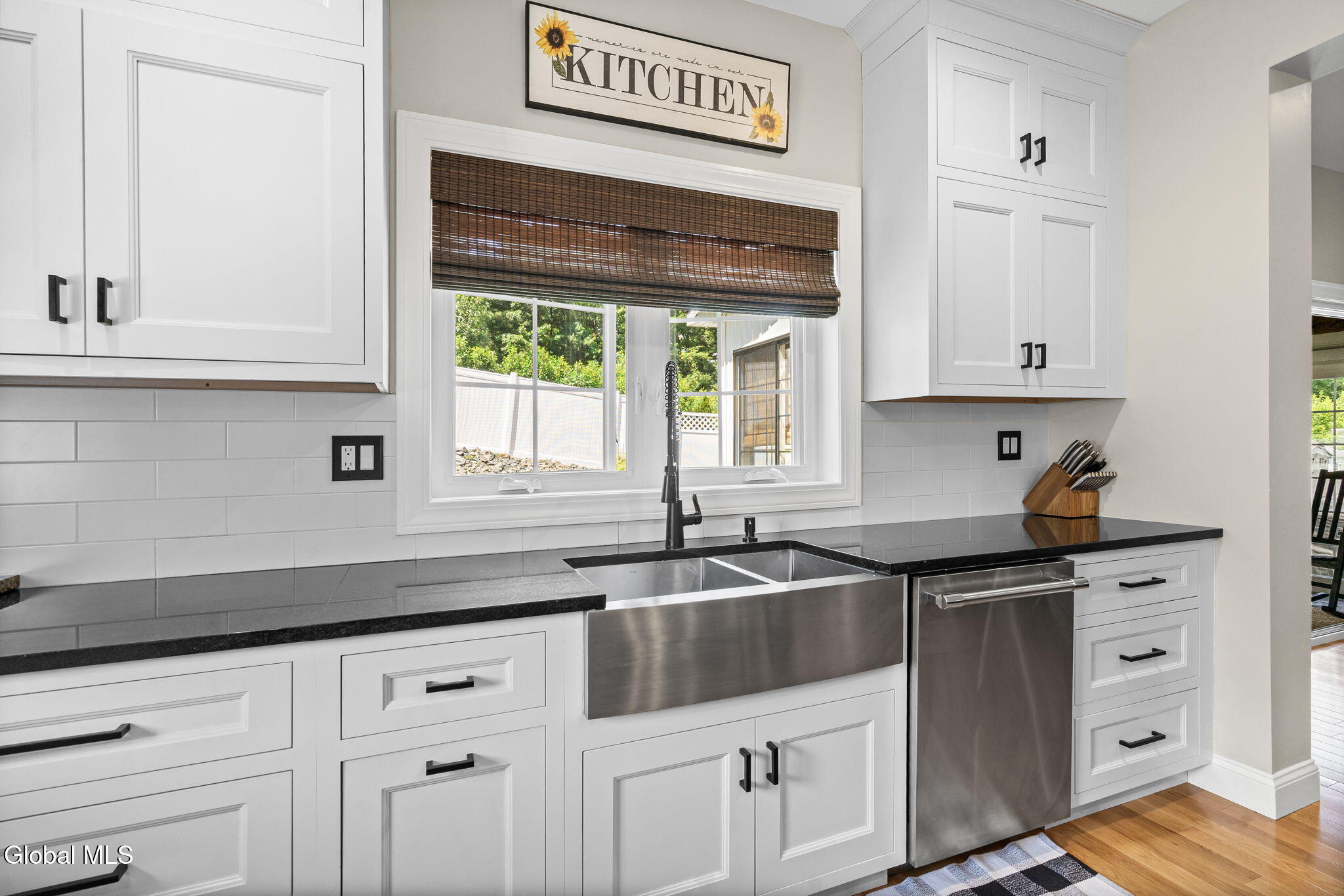 1 Londonderry Way Colonie NY 12309