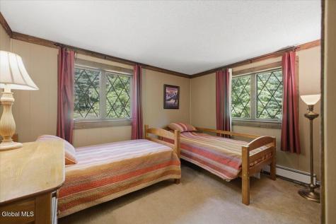 31 Chatiemac Trail North Creek NY 12853