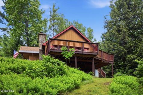 31 Chatiemac Trail North Creek NY 12853