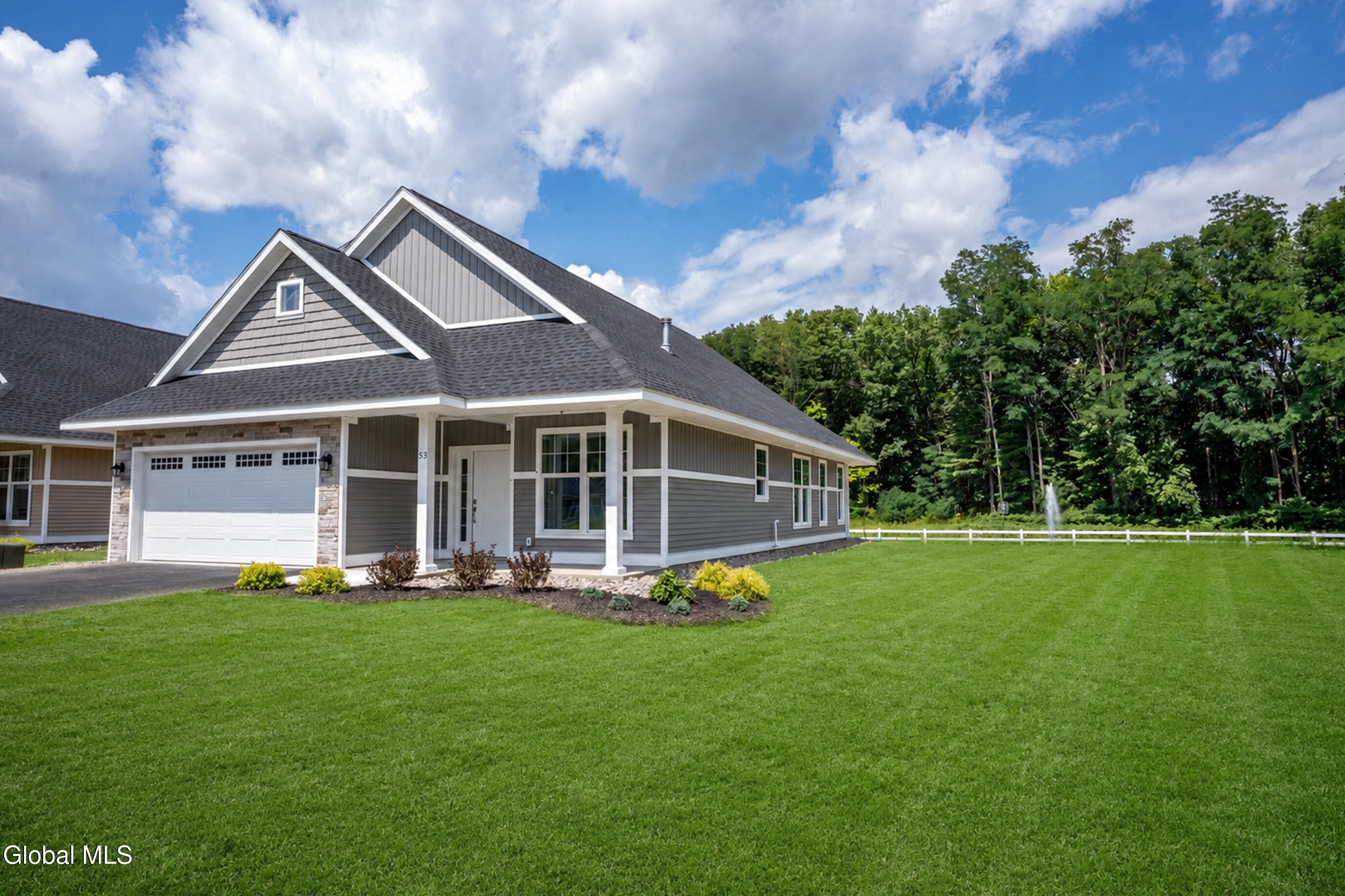 47 Whispering Pines Way Schenectady NY 12306
