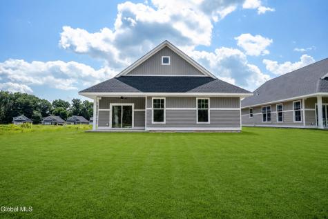 47 Whispering Pines Way Schenectady NY 12306