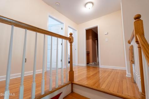 12 Sarah Court Colonie NY 12205