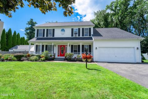 12 Sarah Court Colonie NY 12205