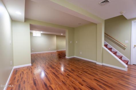 12 Sarah Court Colonie NY 12205