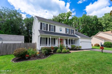 12 Sarah Court Colonie NY 12205