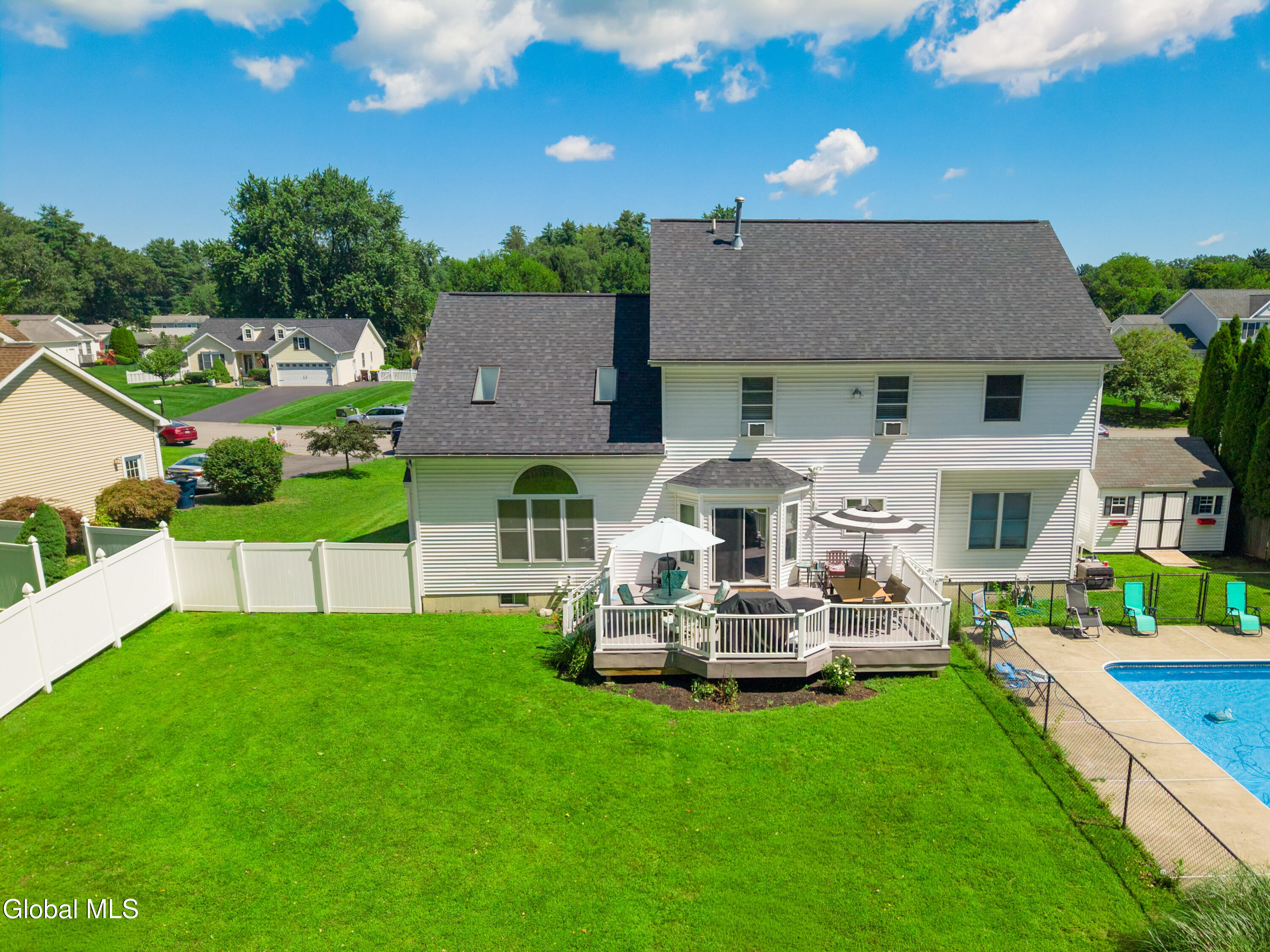 12 Sarah Court Colonie NY 12205