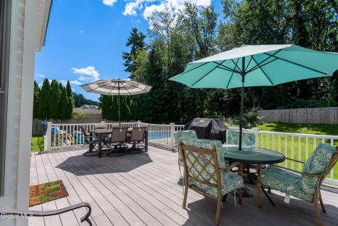 12 Sarah Court Colonie NY 12205