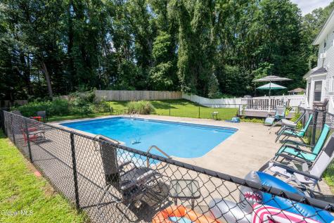 12 Sarah Court Colonie NY 12205