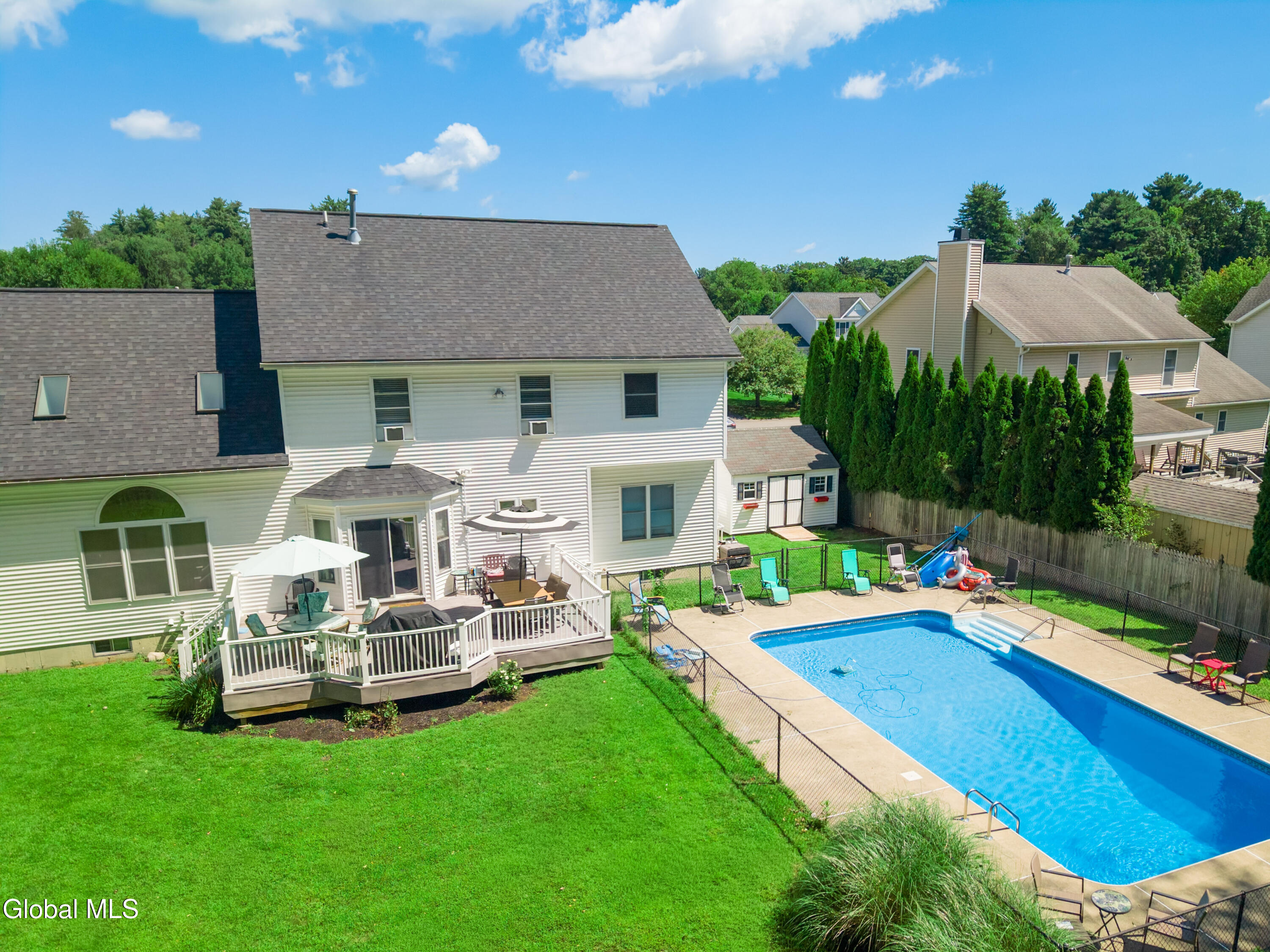 12 Sarah Court Colonie NY 12205