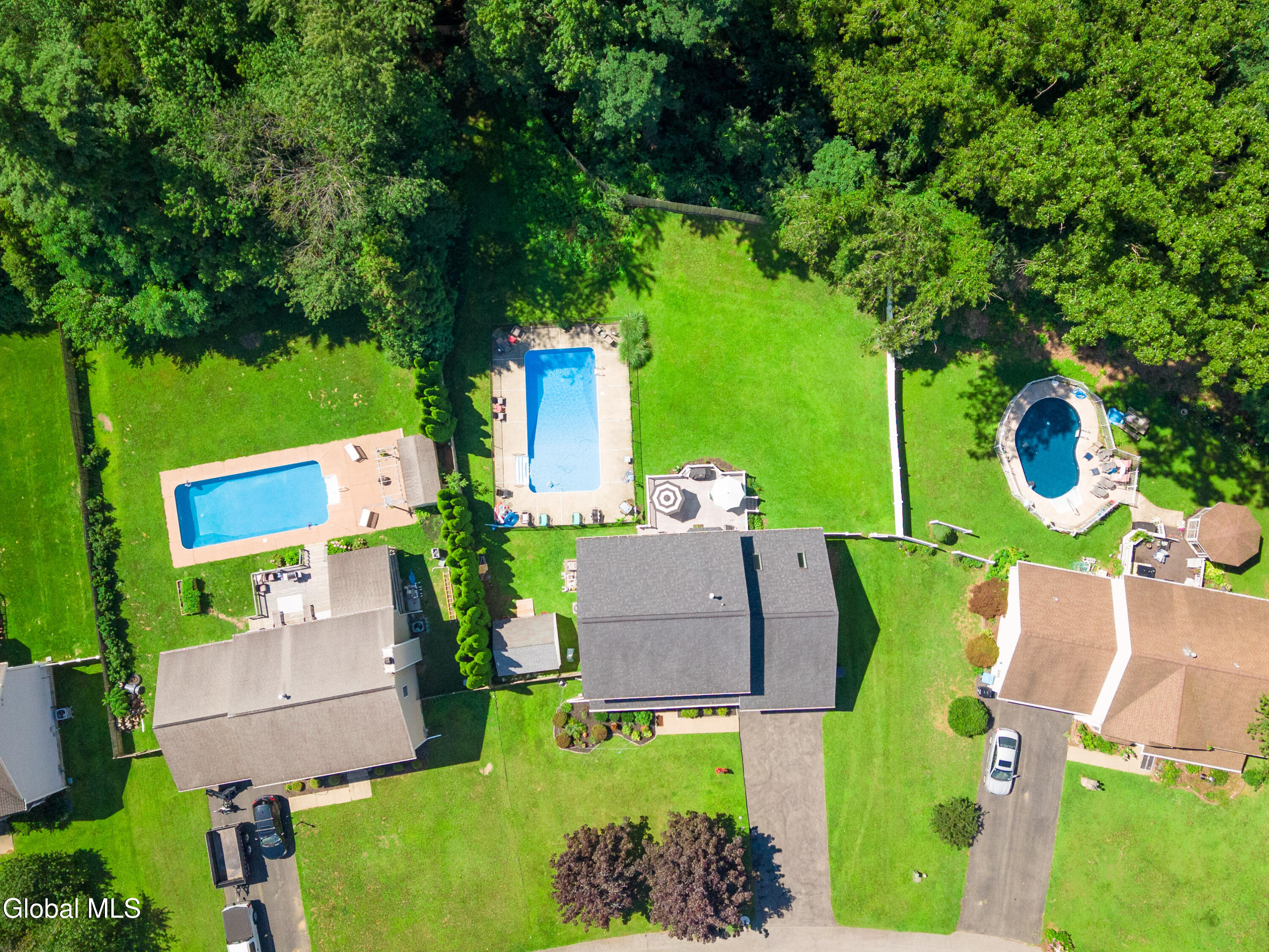 12 Sarah Court Colonie NY 12205