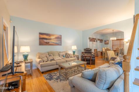 12 Sarah Court Colonie NY 12205