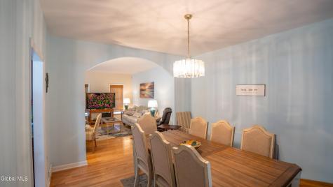 12 Sarah Court Colonie NY 12205