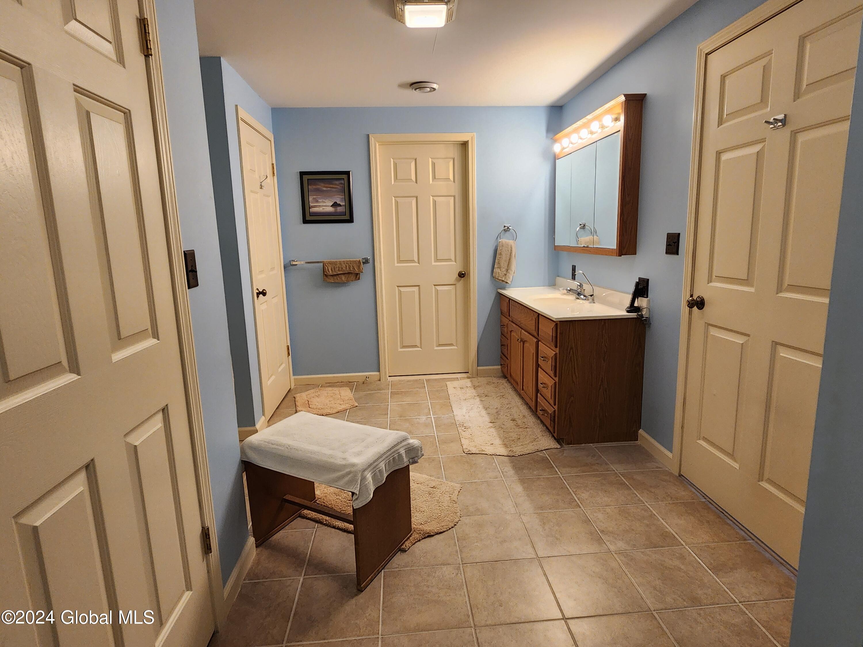 1382 Carlisle Road Sprakers NY 12166