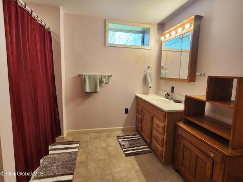 1382 Carlisle Road Sprakers NY 12166