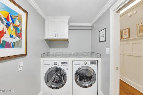 284 Loudon Road Loudonville NY 12211