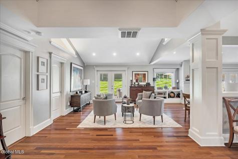 284 Loudon Road Loudonville NY 12211