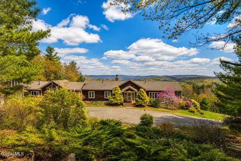 25 Rockledge Road Canaan NY 12029