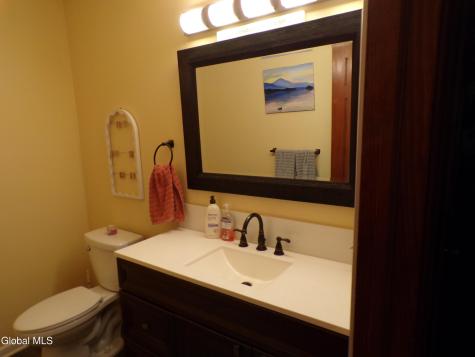 19 Oakwood Drive Queensbury NY 12804