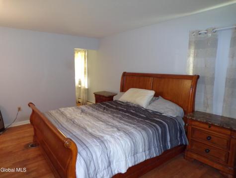 19 Oakwood Drive Queensbury NY 12804