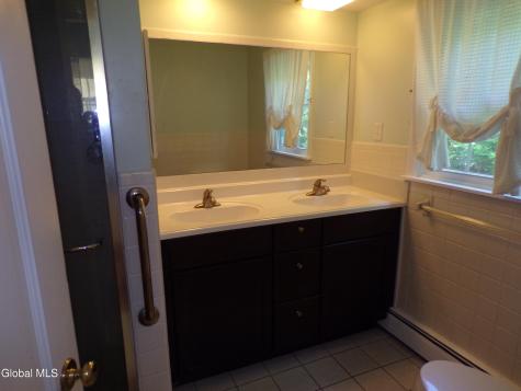 19 Oakwood Drive Queensbury NY 12804