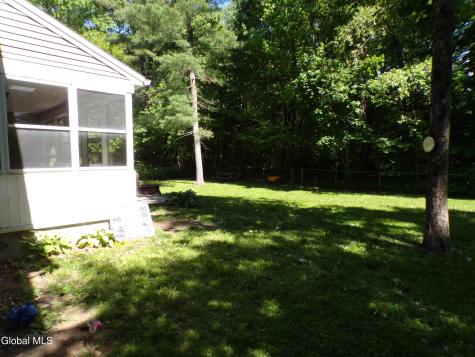 19 Oakwood Drive Queensbury NY 12804