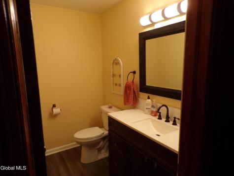 19 Oakwood Drive Queensbury NY 12804