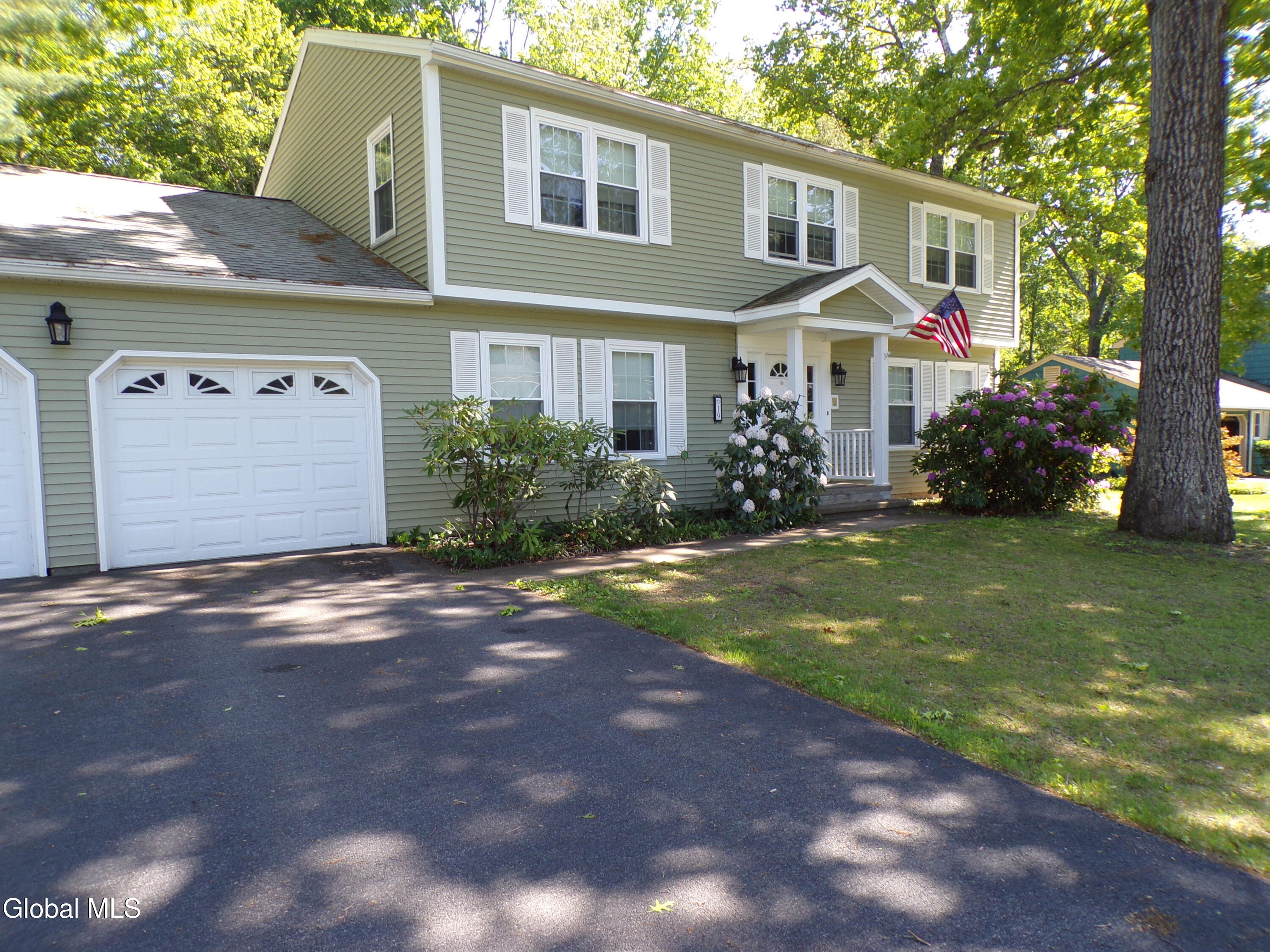 19 Oakwood Drive Queensbury NY 12804