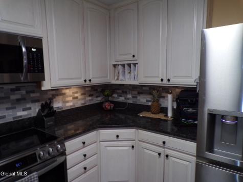 19 Oakwood Drive Queensbury NY 12804